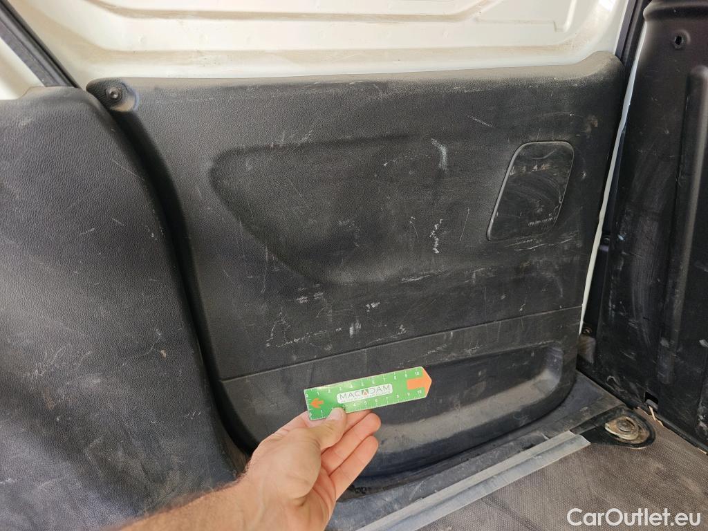  Citroen  Berlingo CITROEN  / 2018 / 3P / furgón derivado de turismo Talla M BlueHDi 100 WORKER #4