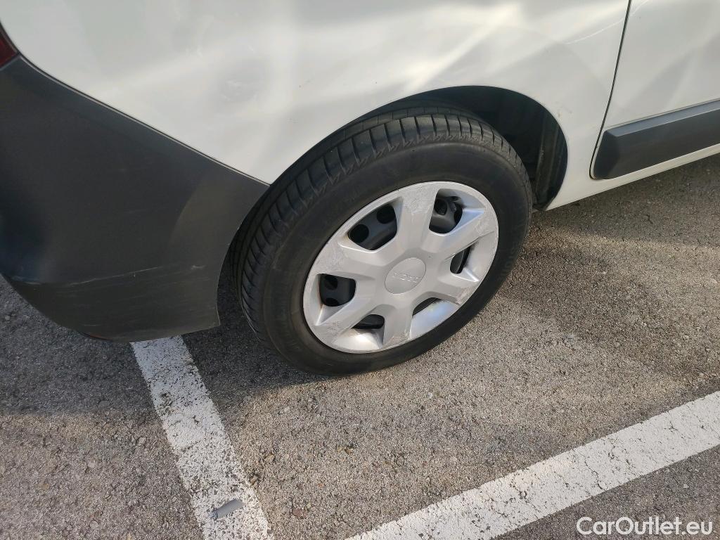  Dacia  Dokker DACIA  / 2013 / 4P / furgón derivado de turismo Van Essential 1.6 80kW (110CV) GLP #32