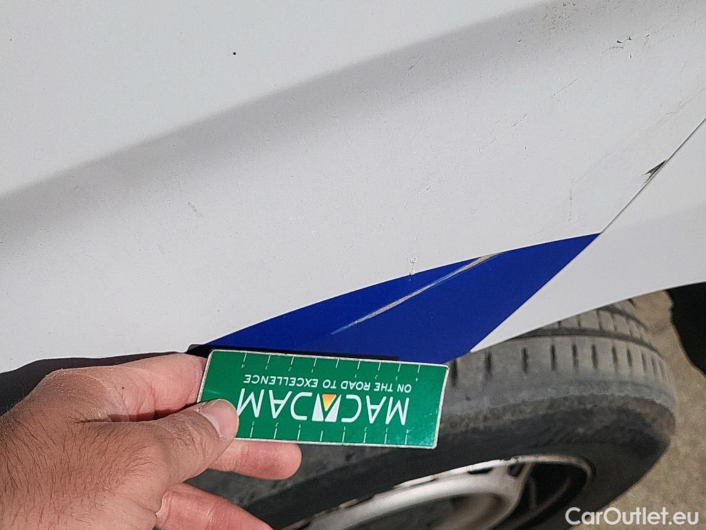  Citroen  Berlingo CITROEN  / 2018 / 3P / furgón derivado de turismo Talla M BlueHDi 100 CONTROL #40