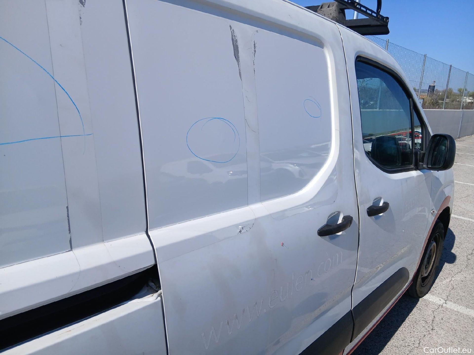  Citroen  Berlingo CITROEN  / 2018 / 3P / furgón derivado de turismo Talla M BlueHDi 100 CONTROL #16