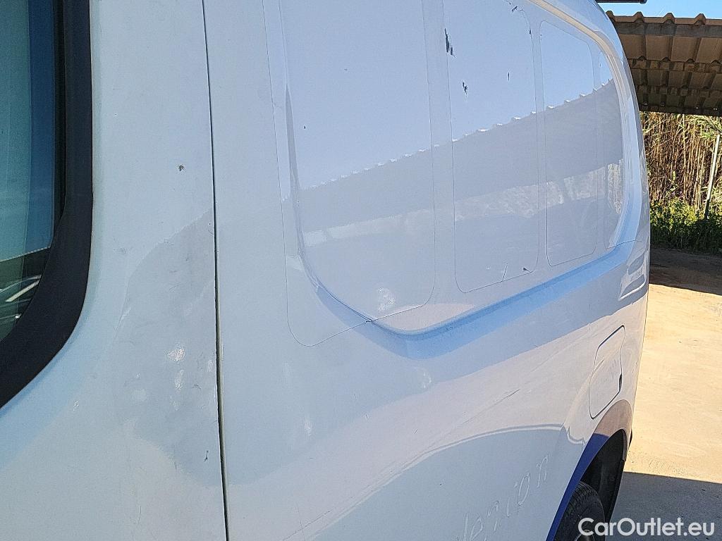  Citroen  Berlingo CITROEN  / 2018 / 3P / furgón derivado de turismo Talla M BlueHDi 100 CONTROL #3