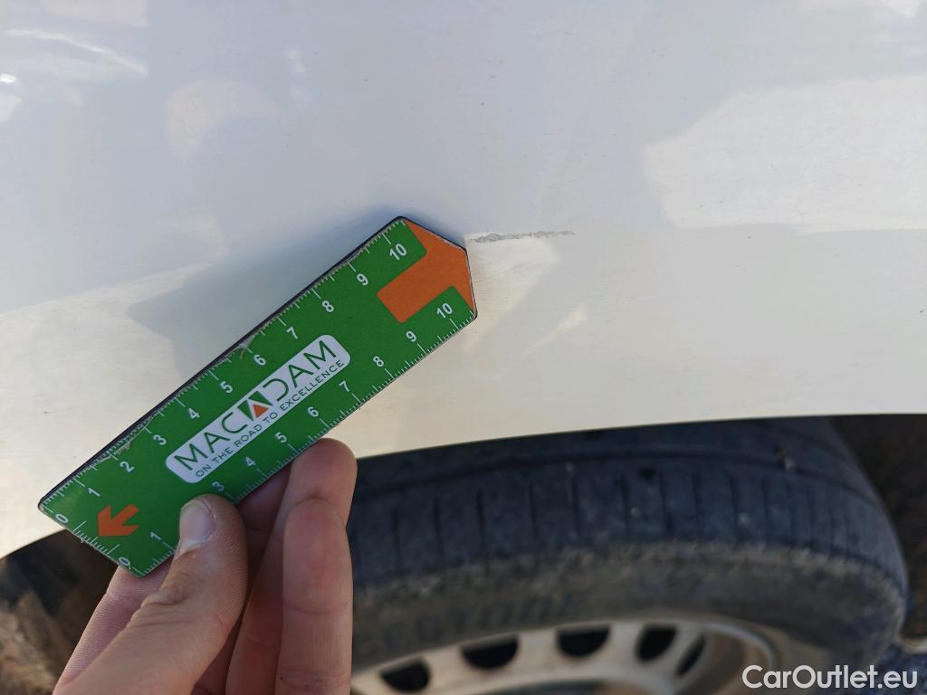  Citroen  Berlingo CITROEN  / 2018 / 3P / furgón derivado de turismo Talla M BlueHDi 100 WORKER #49