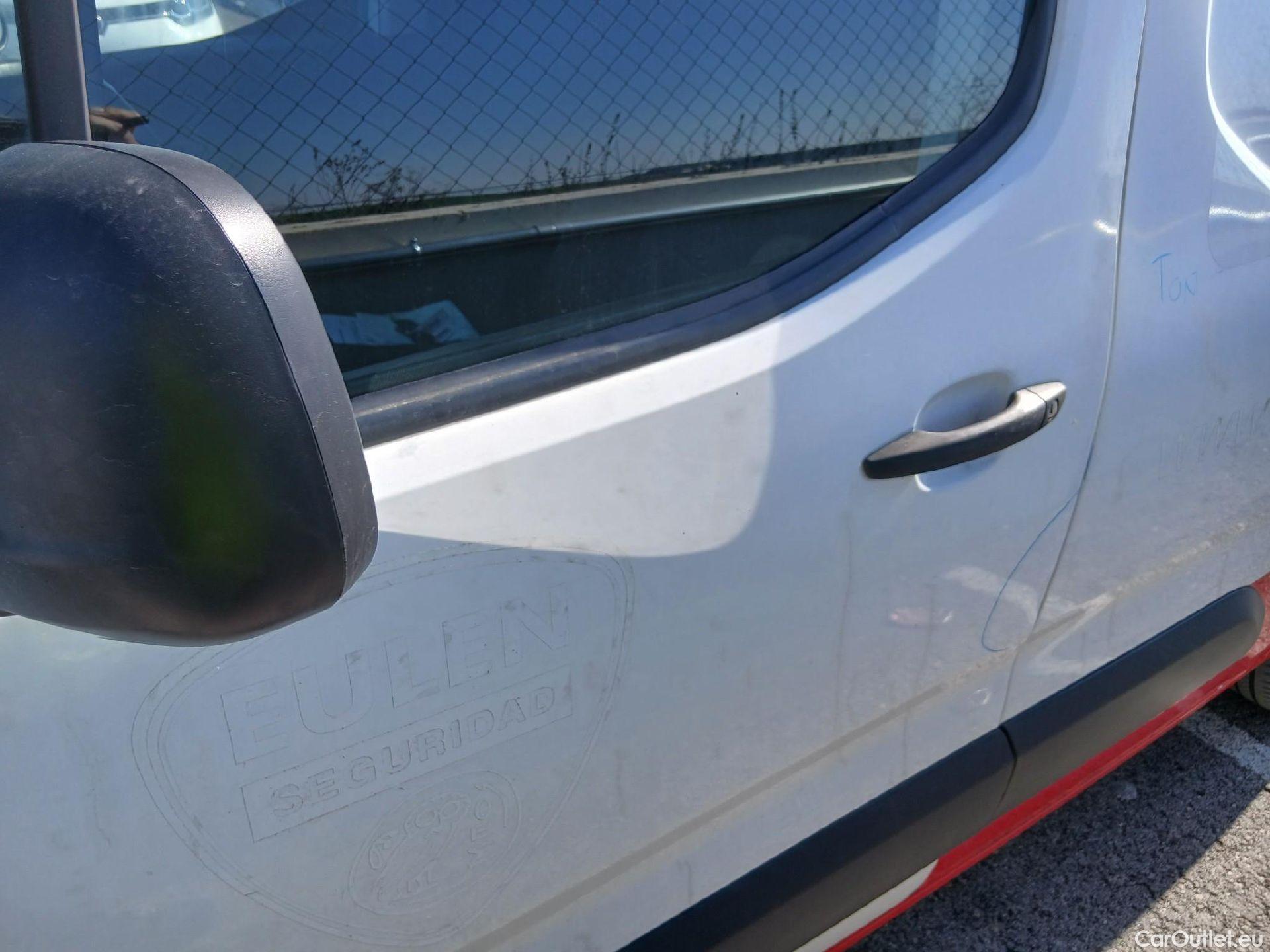  Citroen  Berlingo CITROEN  / 2018 / 3P / furgón derivado de turismo Talla M BlueHDi 100 CONTROL #8