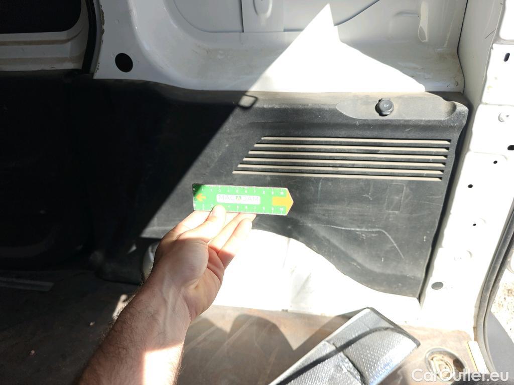  Citroen  Berlingo CITROEN  / 2018 / 3P / furgón derivado de turismo Talla M BlueHDi 100 WORKER #30