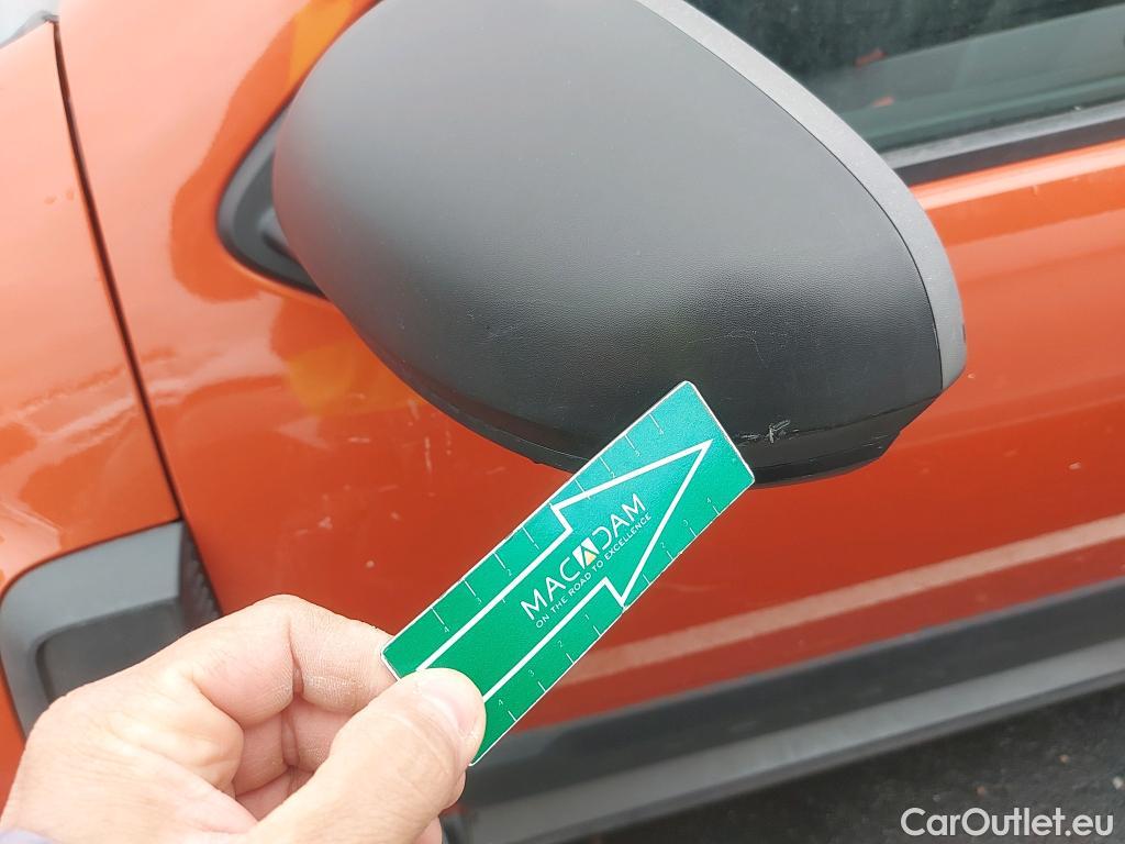  Land Rover  Discovery DACIA Duster / 2018 / 5P / furgón derivado de turismo Essential TCE 74kW(100CV) ECO-G 4X2 (furgón) #31