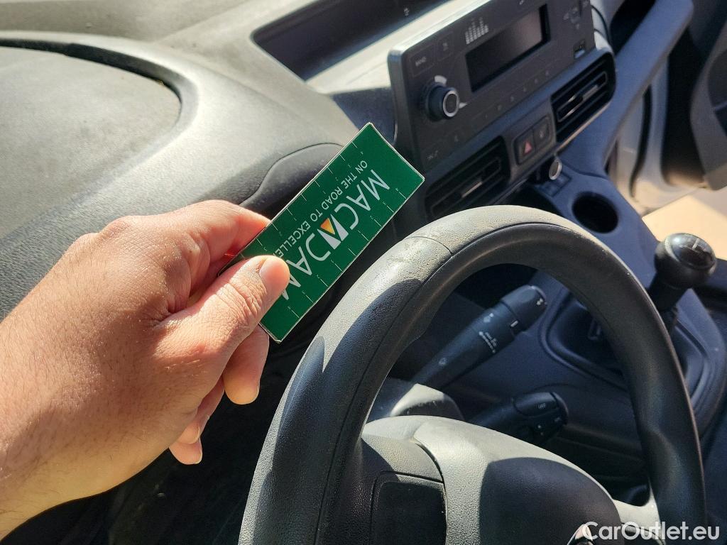  Citroen  Berlingo CITROEN  / 2018 / 3P / furgón derivado de turismo Talla M BlueHDi 100 CONTROL #56