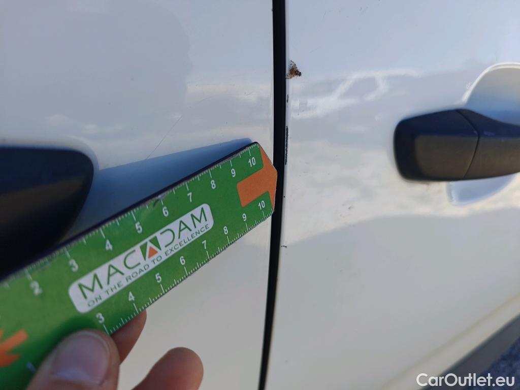  Citroen  Berlingo CITROEN  / 2018 / 3P / furgón derivado de turismo Talla M BlueHDi 100 WORKER #52