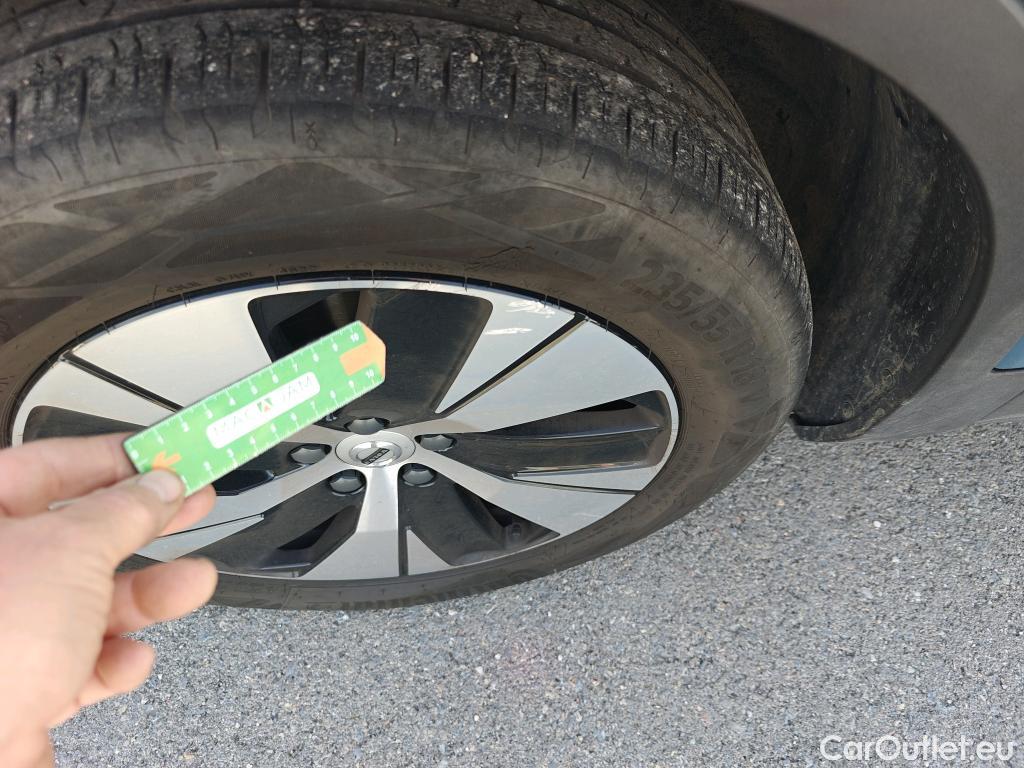  Volvo  XC 40 VOLVO XC40 / 2021 / 5P / todoterreno 2.0 B3 G Core Auto #4