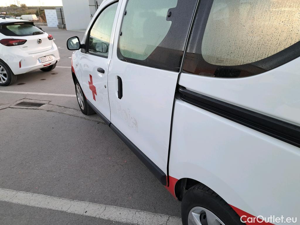  Dacia  Dokker DACIA  / 2013 / 4P / combi Essential 1.6 80kW (110CV) ECO-G N1 #7
