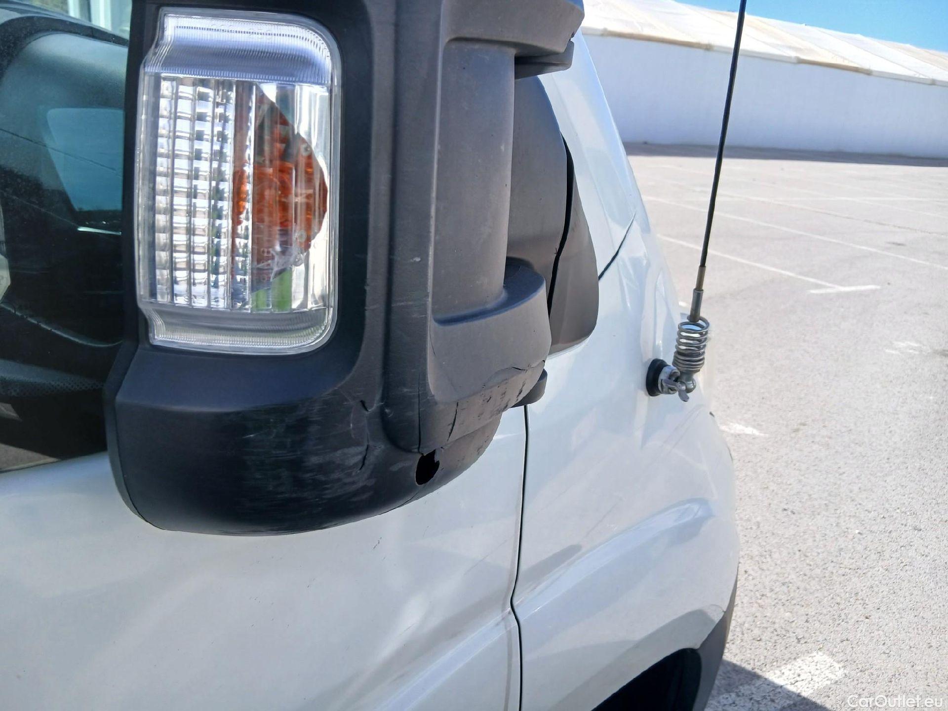  Citroen  Jumper CITROEN  VU 4p 2G furgón BlueHDi 81KW 6v Furgón 30L1H1 #42