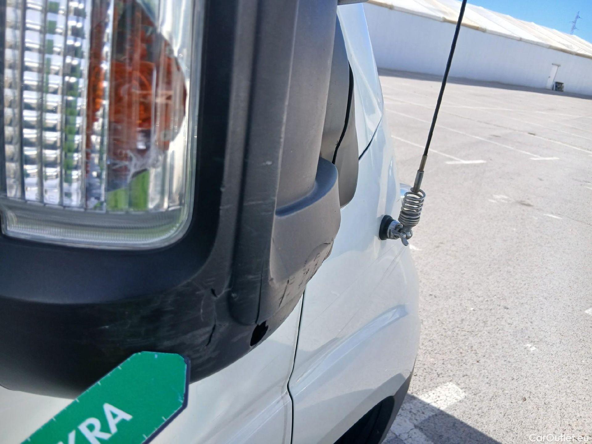  Citroen  Jumper CITROEN  VU 4p 2G furgón BlueHDi 81KW 6v Furgón 30L1H1 #41