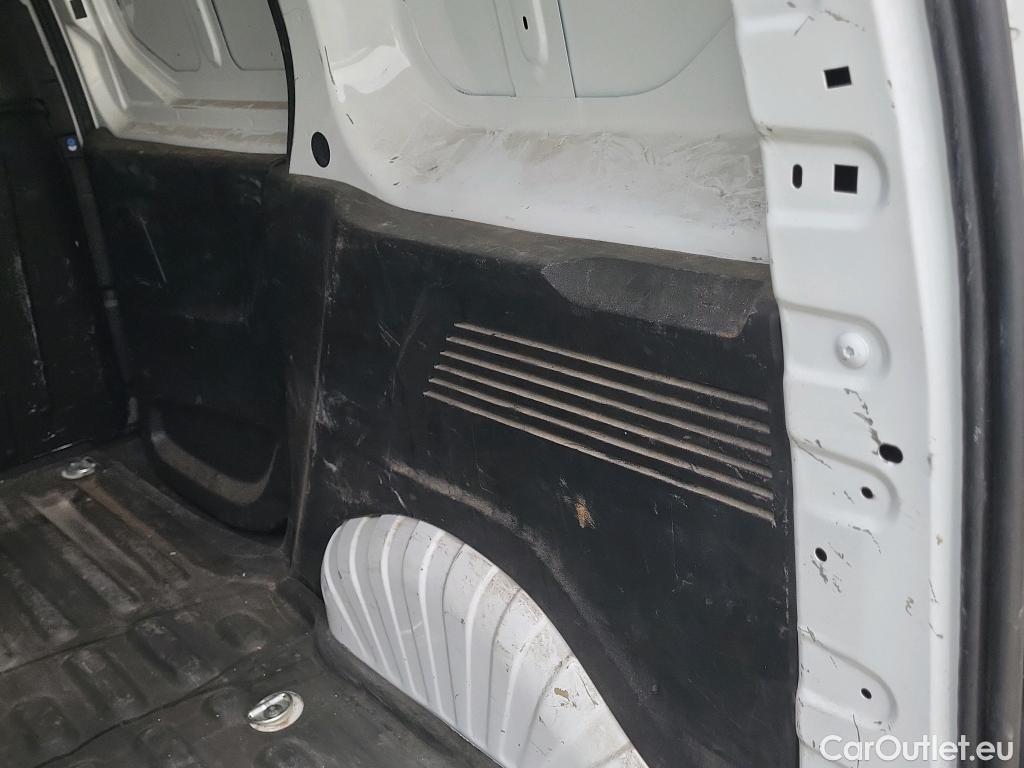  Citroen  Berlingo CITROEN  / 2018 / 3P / furgón derivado de turismo Talla M BlueHDi 100 CONTROL #29