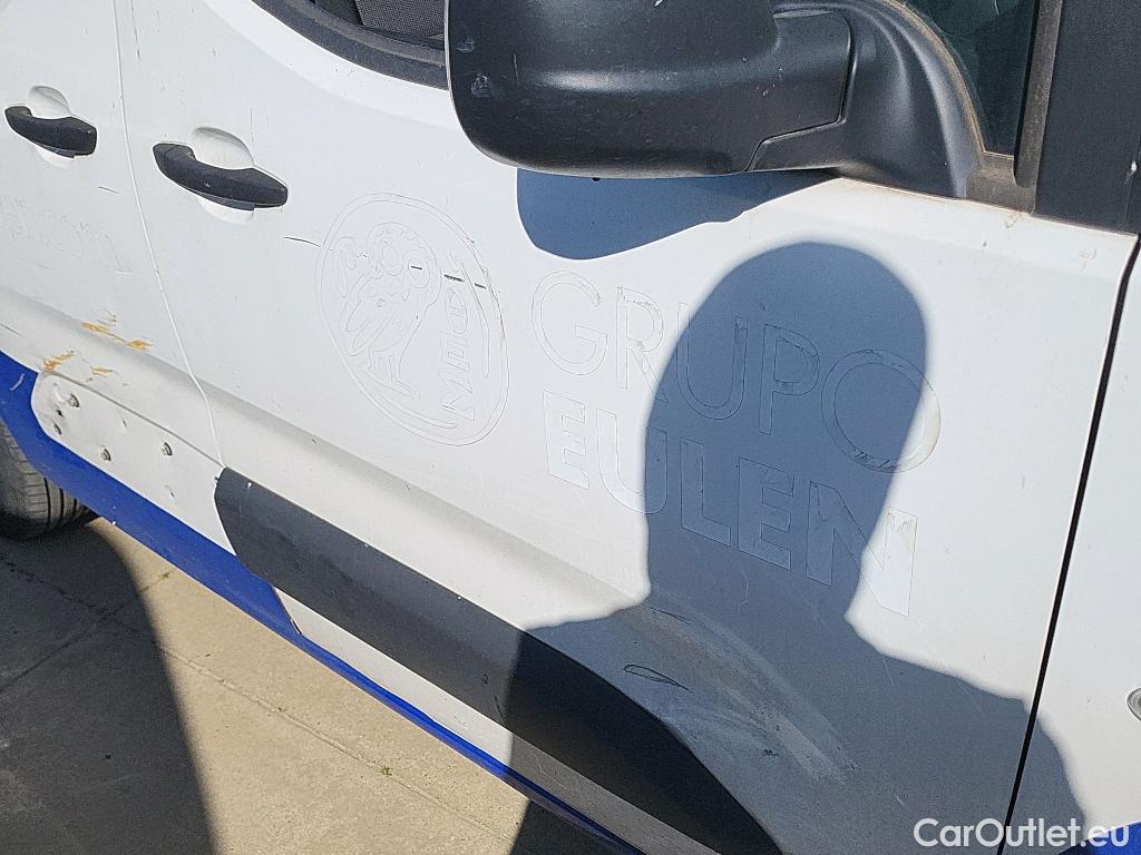  Citroen  Berlingo CITROEN  / 2018 / 3P / furgón derivado de turismo Talla M BlueHDi 100 CONTROL #29