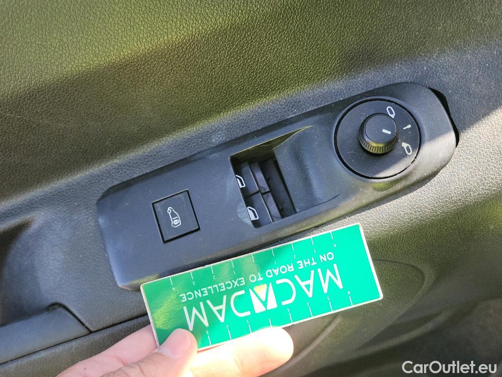  Citroen  Berlingo CITROEN  / 2018 / 3P / furgón derivado de turismo Talla M BlueHDi 100 CONTROL #36