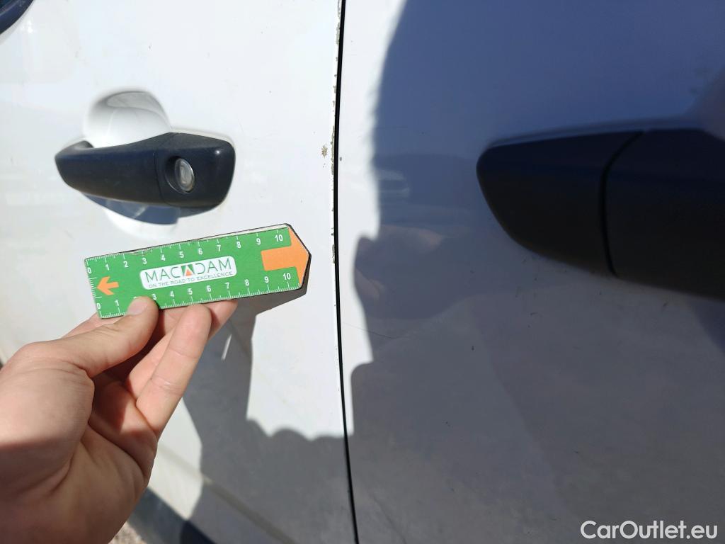  Citroen  Berlingo CITROEN  / 2018 / 3P / furgón derivado de turismo Talla M BlueHDi 100 WORKER #18