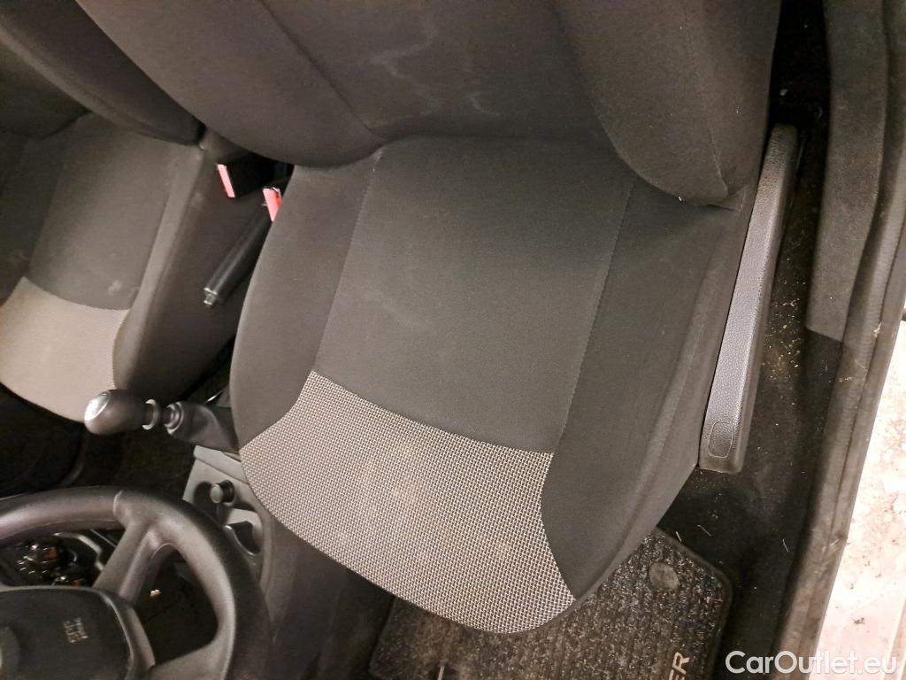  Dacia  Dokker DACIA  / 2013 / 4P / furgón derivado de turismo Van Essential Blue dCi 70kW (95CV) #23