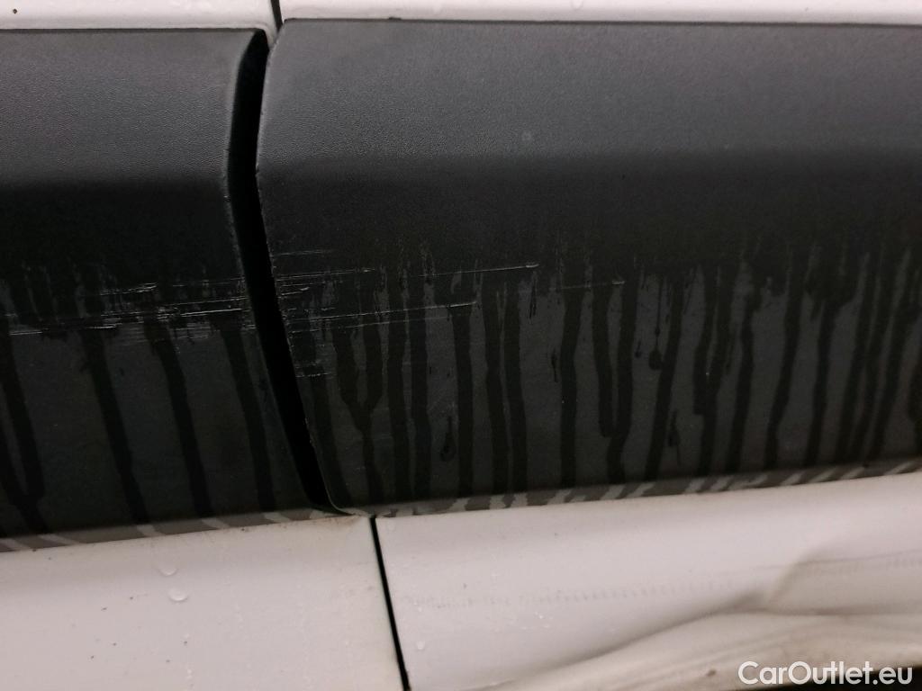  Citroen  Berlingo CITROEN  / 2018 / 4P / combi Talla M BlueHDi 100 LIVE (AC) #82