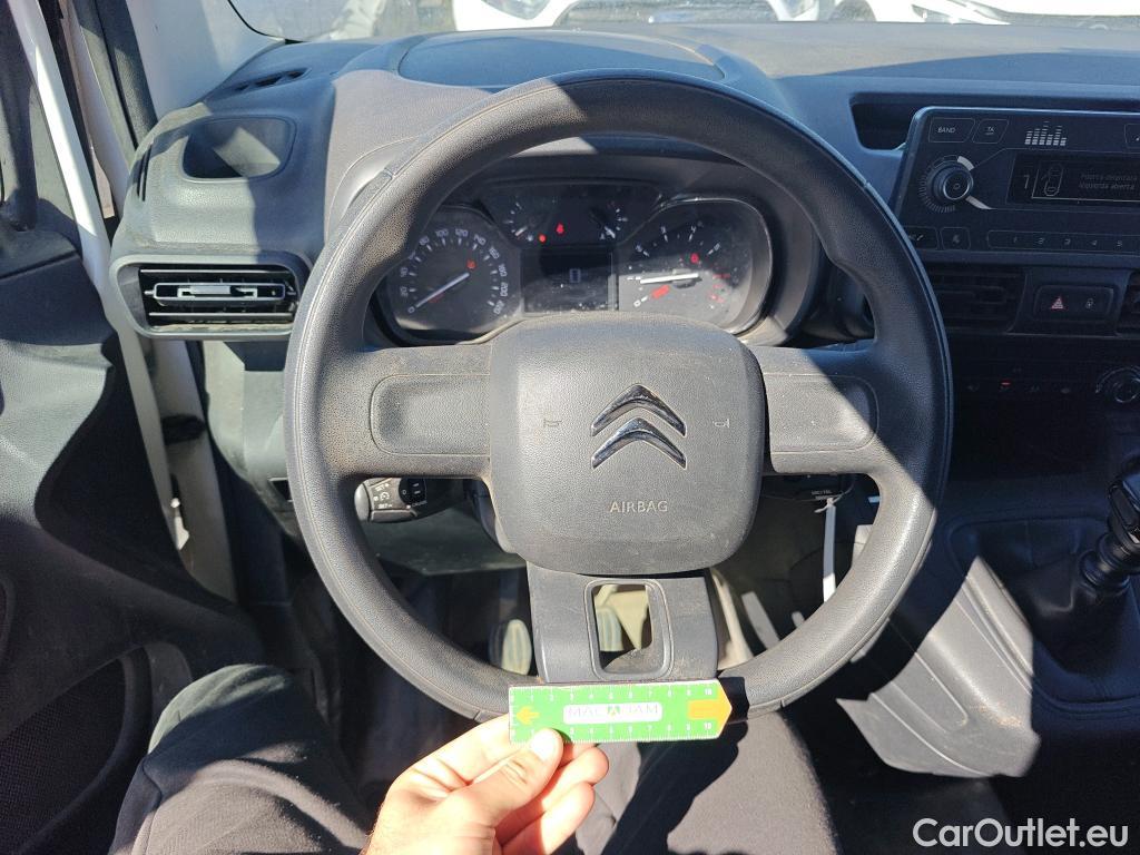  Citroen  Berlingo CITROEN  / 2018 / 3P / furgón derivado de turismo Talla M BlueHDi 100 WORKER #37