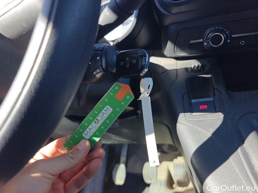  Citroen  Berlingo CITROEN  / 2018 / 3P / furgón derivado de turismo Talla M BlueHDi 100 WORKER #1