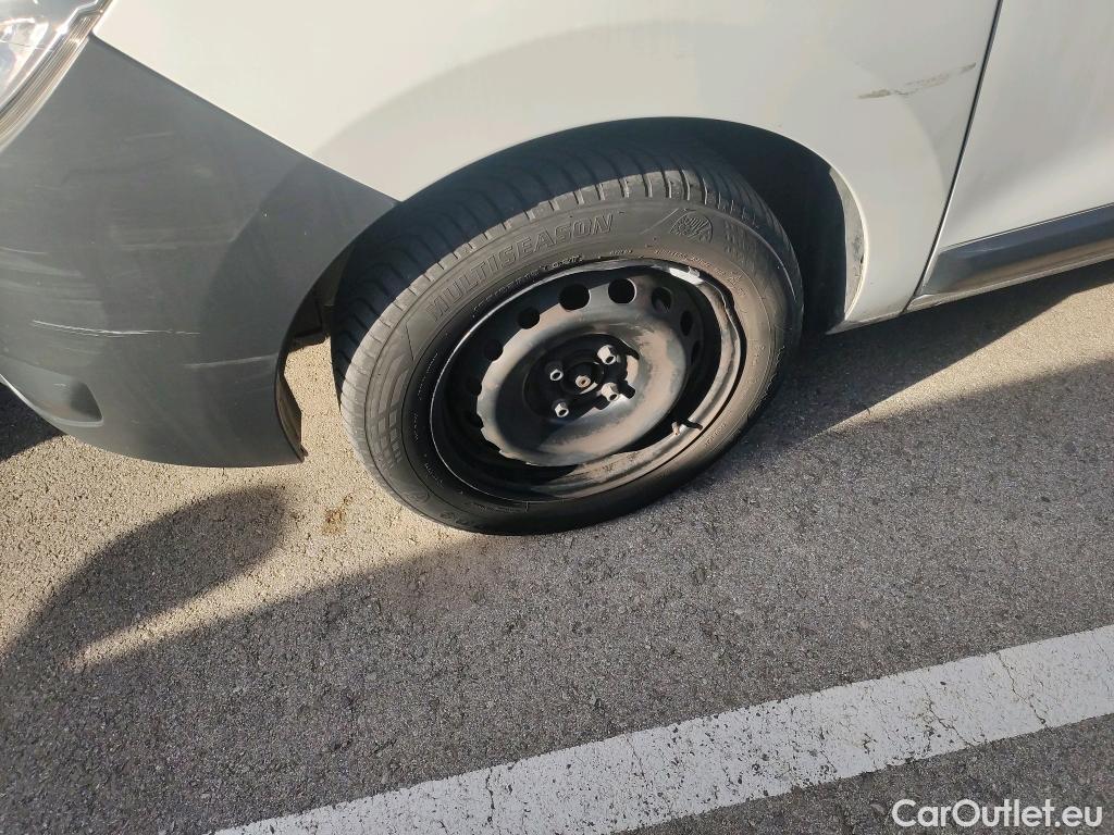  Dacia  Dokker DACIA  / 2013 / 4P / furgón derivado de turismo Van Essential 1.6 80kW (110CV) GLP #30