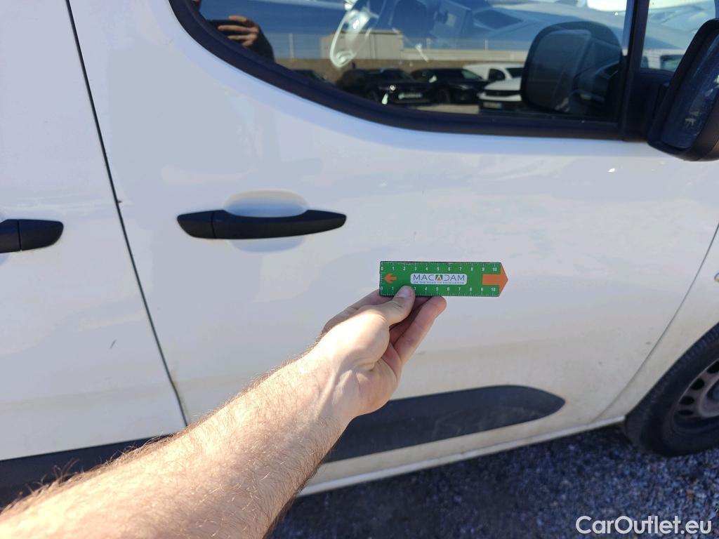  Citroen  Berlingo CITROEN  / 2018 / 3P / furgón derivado de turismo Talla M BlueHDi 100 WORKER #50