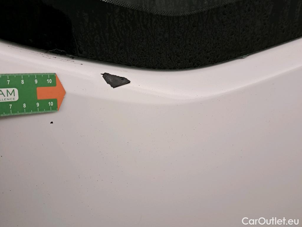  Citroen  Berlingo CITROEN  / 2018 / 4P / combi Talla M BlueHDi 100 LIVE (AC) #23