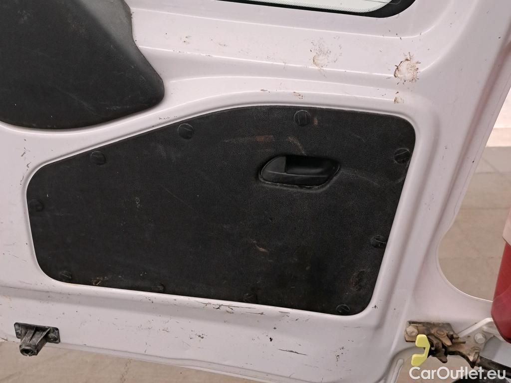  Citroen  Berlingo CITROEN  / 2018 / 4P / combi Talla M BlueHDi 100 S&S LIVE PACK BUSINE #18