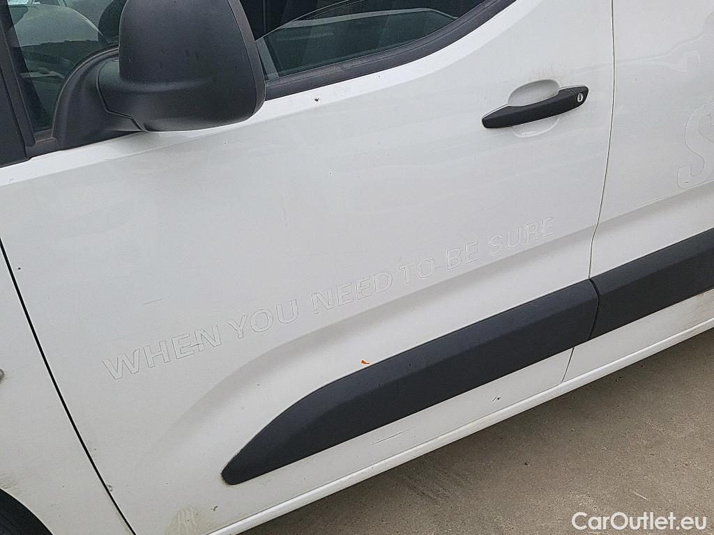  Citroen  Berlingo CITROEN  / 2018 / 3P / furgón derivado de turismo Talla M BlueHDi 100 CONTROL #20