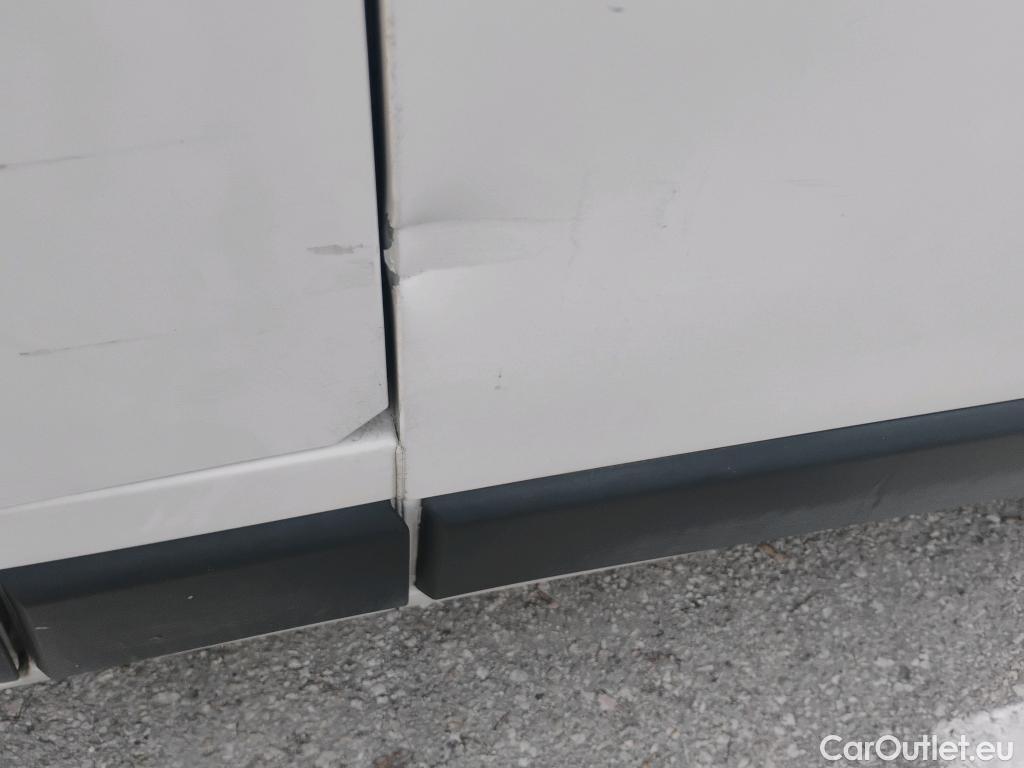  Fiat  Ducato FIAT e- / 2014 / 4P / furgón acristalado e- Furgón 3.500 L2 H2 47 kW #6