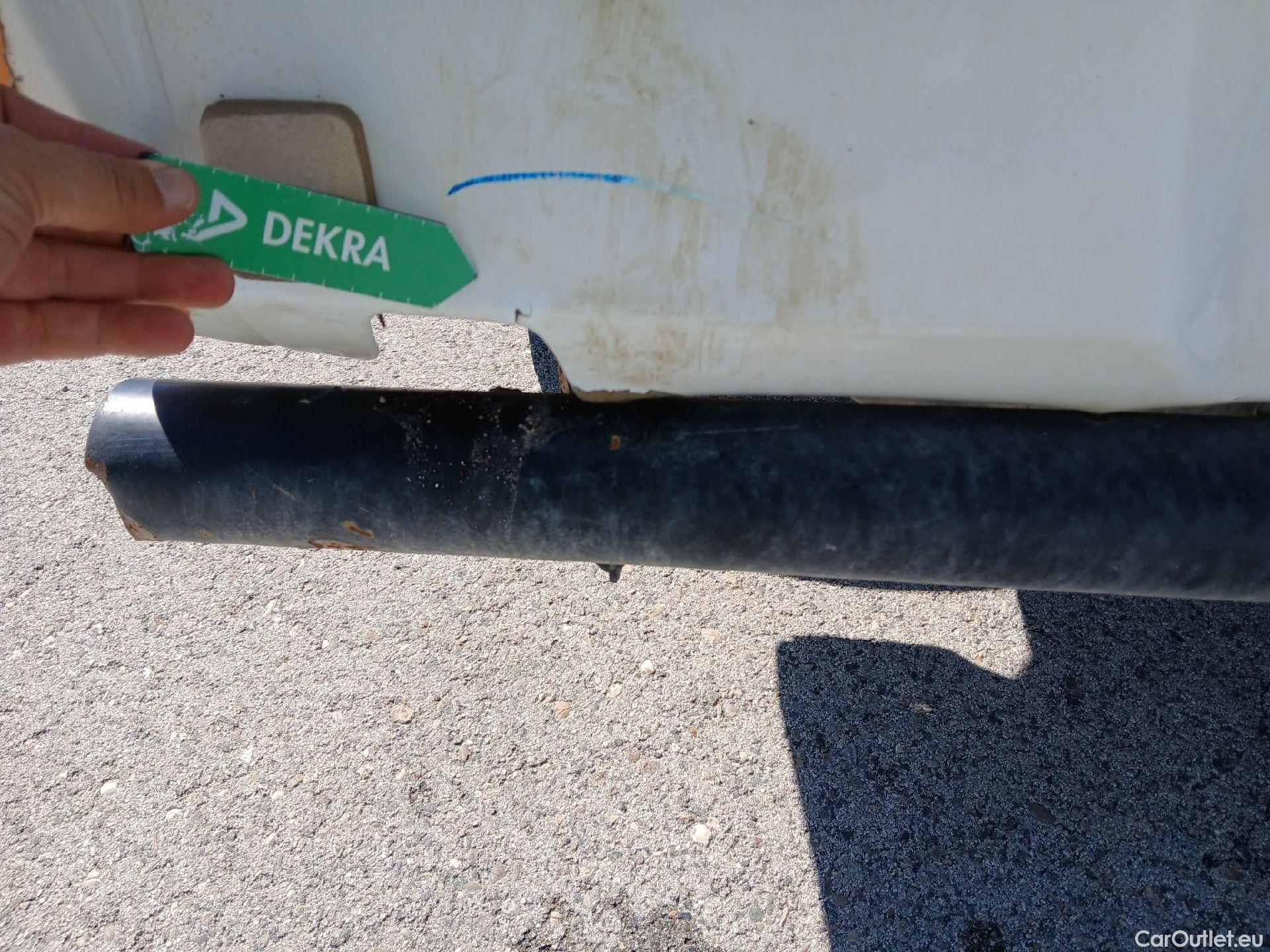  Ford  Ranger FORD  VU 4p 6G pickup 2.2 TDCi 118kW 4x4 Doble Cab. XL S/S #23