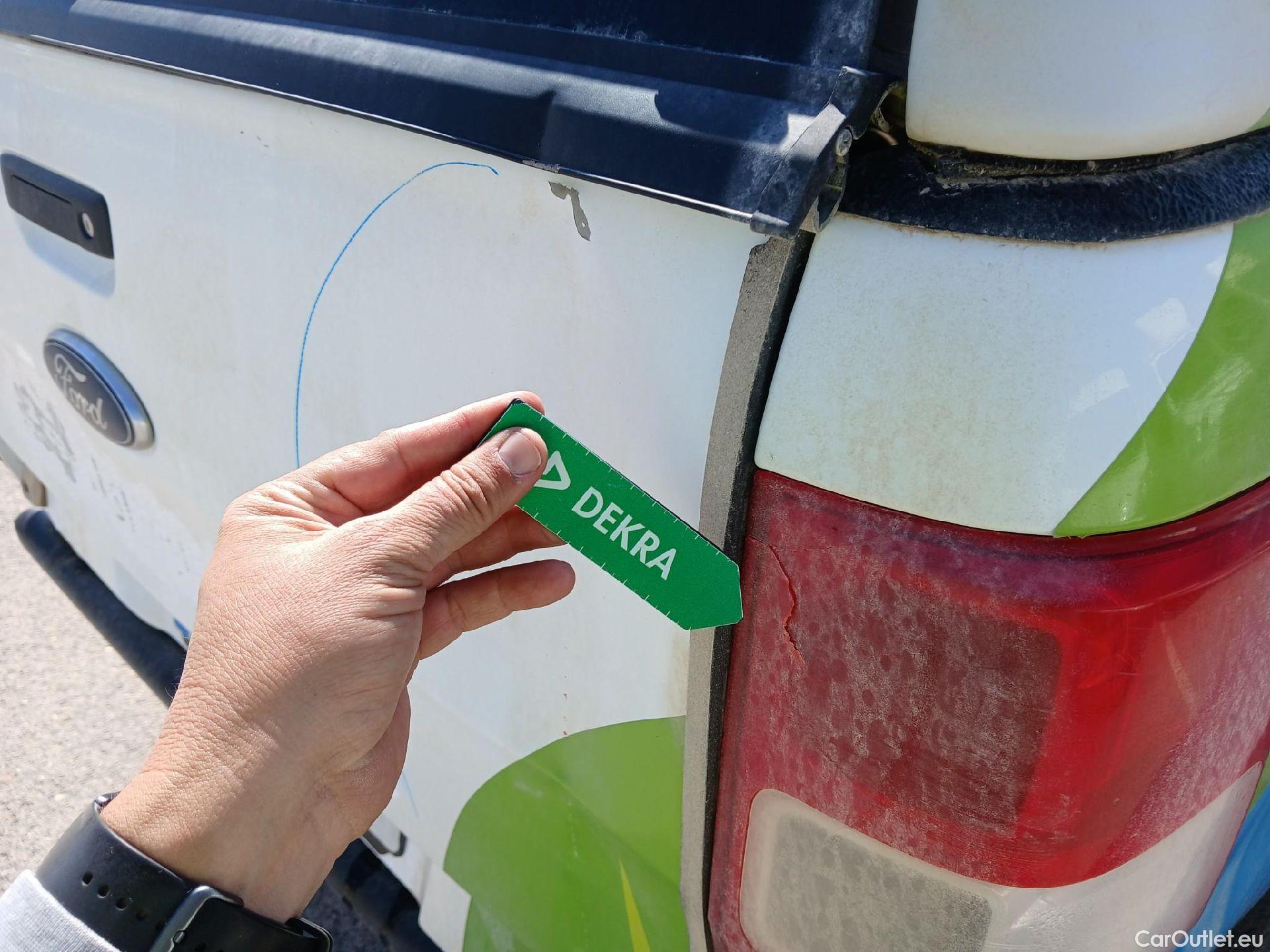  Ford  Ranger FORD  VU 4p 6G pickup 2.2 TDCi 118kW 4x4 Doble Cab. XL S/S #25