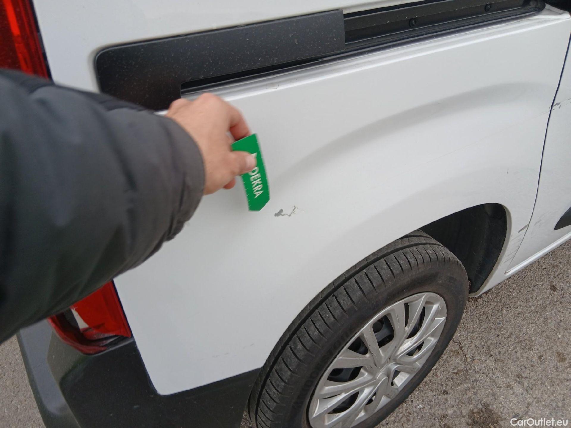  Land Rover  Discovery FIAT Doblò / 2022 / 5P / combi Combi (N1) BlueHDi 1.5 L 100CV (AC)  #33