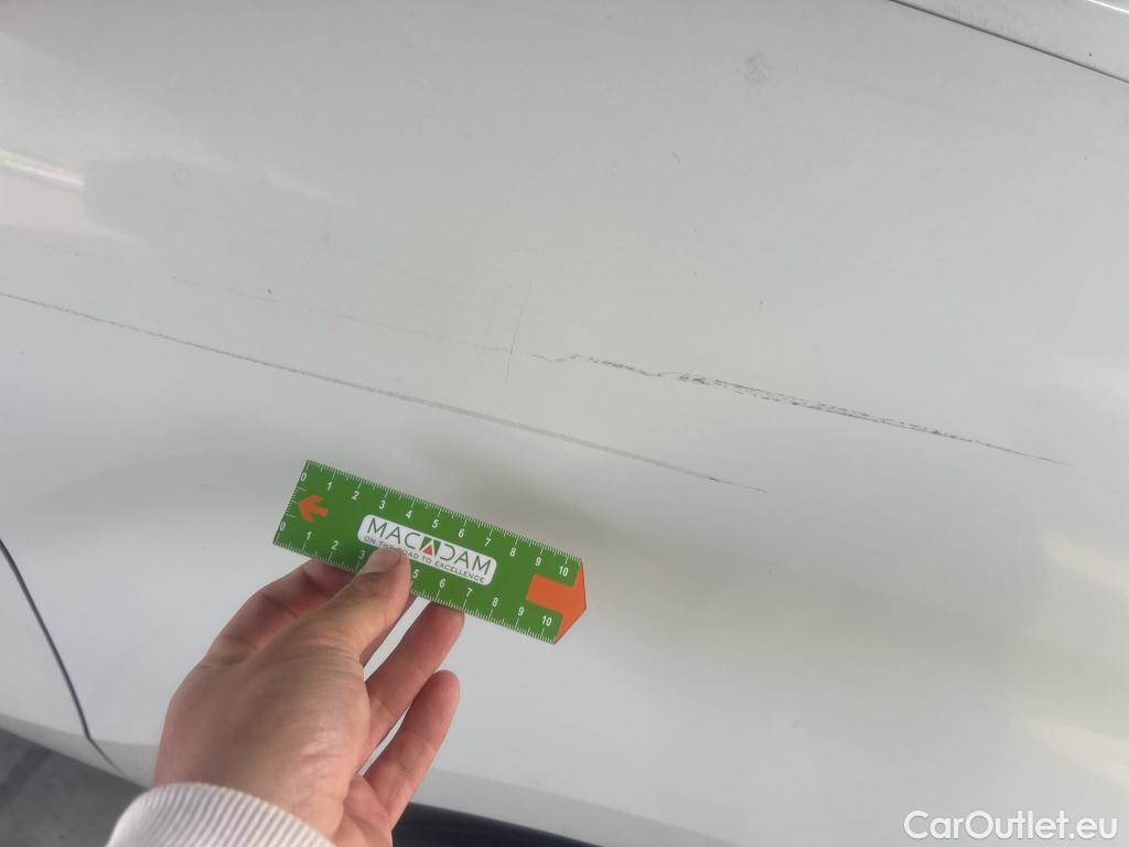  Fiat  Doblo FIAT Doblò Cargo/2015/3P/furgón derivado de turismo Cargo Base Plus 1.3 Mjet 70kW (95CV) #17