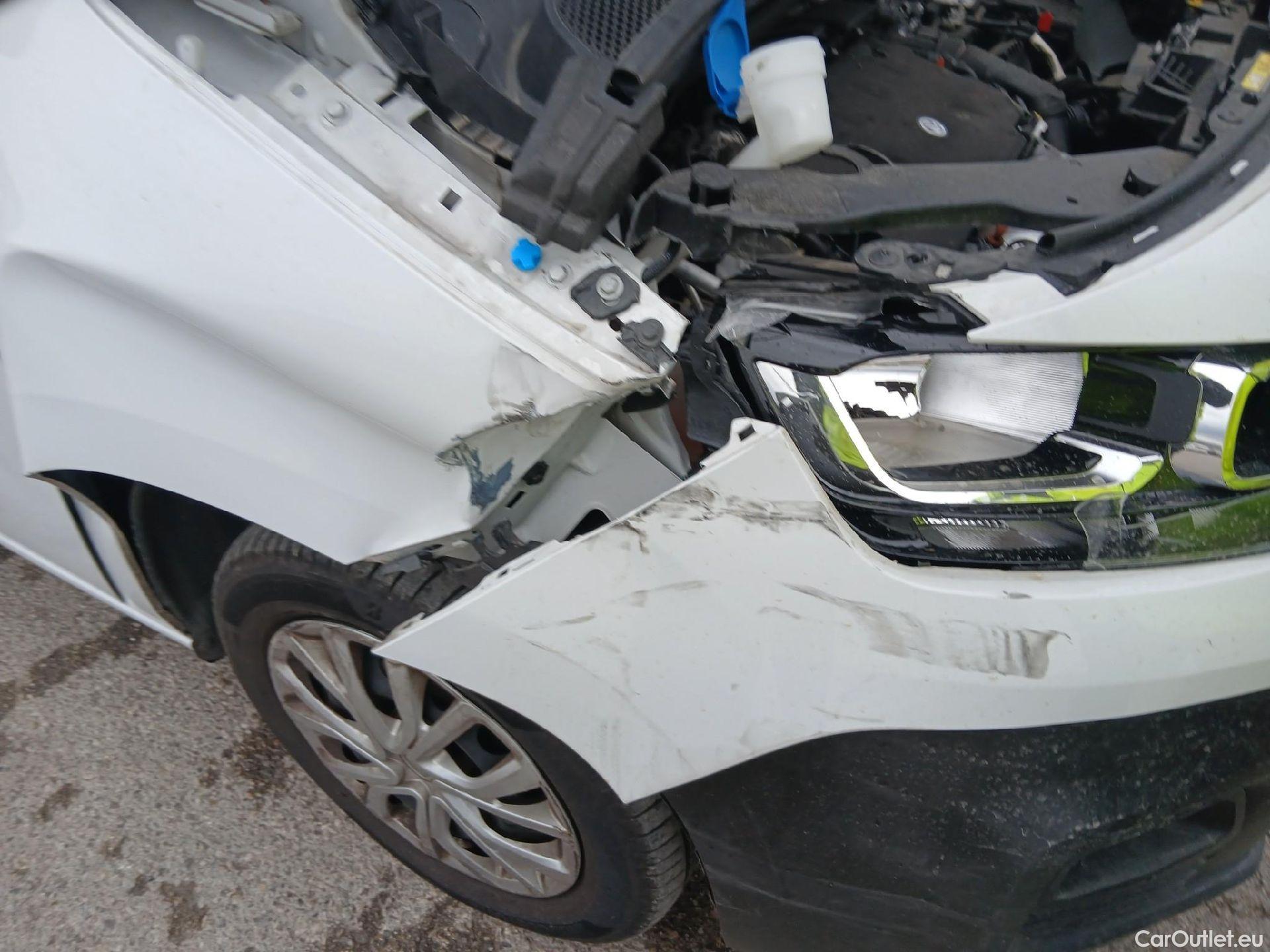  Land Rover  Discovery FIAT Doblò / 2022 / 5P / combi Combi (N1) BlueHDi 1.5 L 100CV (AC)  #6