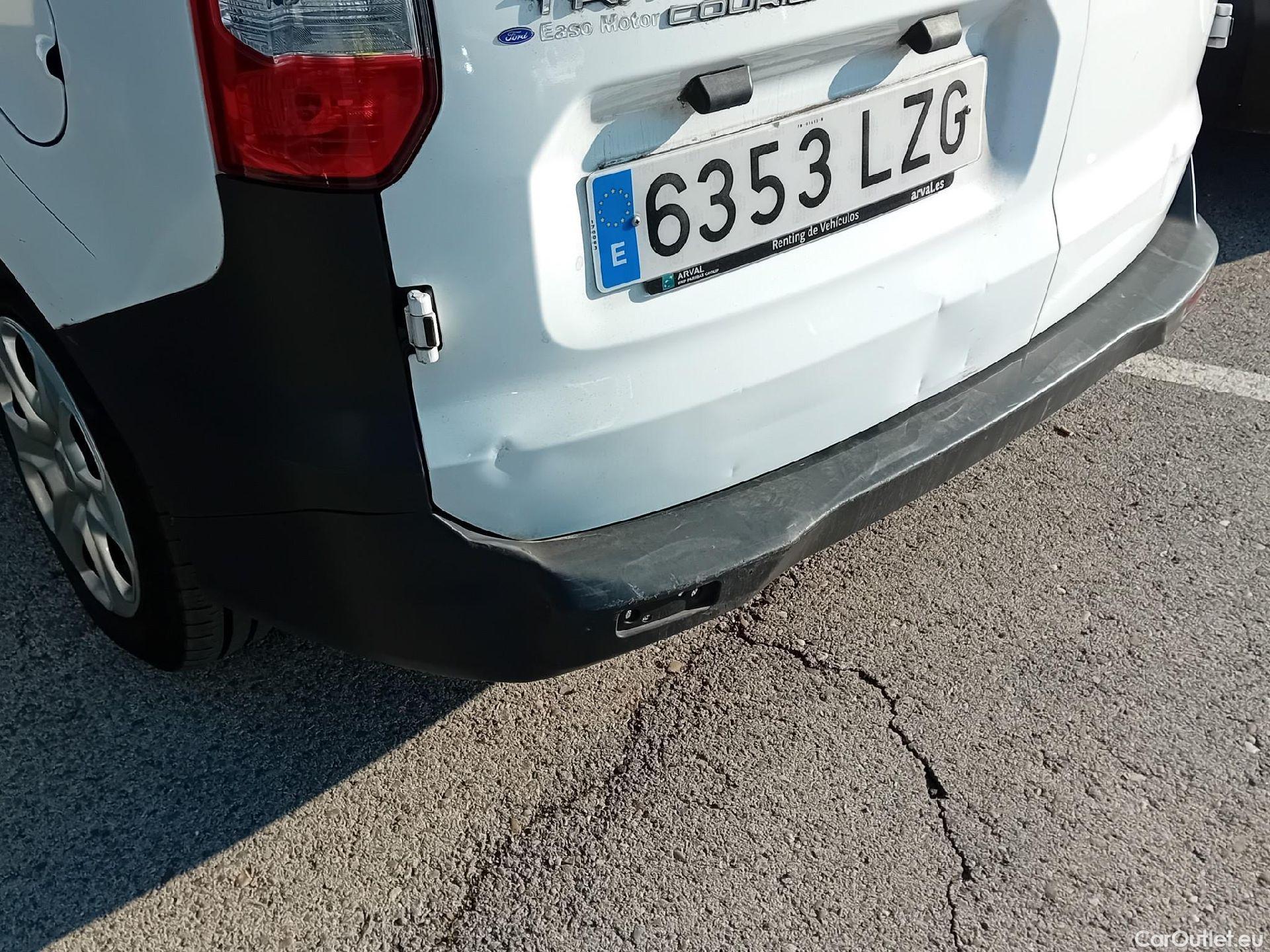  Ford  Transit FORD  Courier/2014/4P/furgón der.turis Van 1.5 TDCi 56kW Trend #18