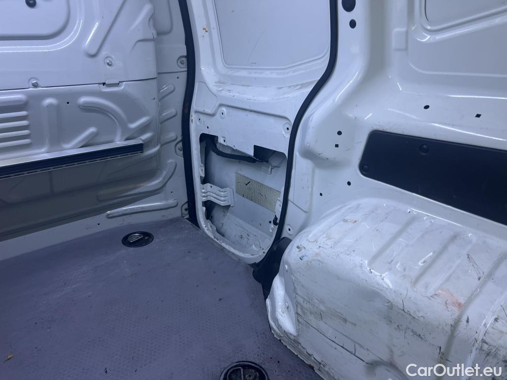  Fiat  Fiorino FIAT  / 2016 / 3P / furgón derivado de turismo Cargo Base 1.3 Mjet 59kW (80CV) E6 #10