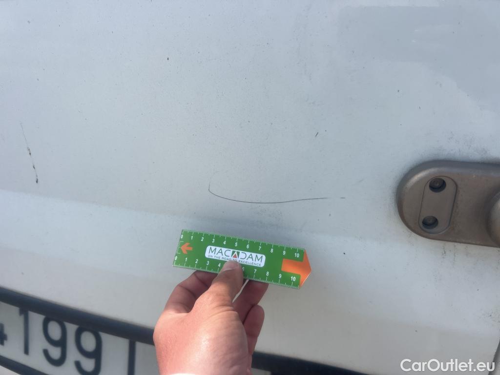  Fiat  Doblo FIAT Doblò Cargo/2015/3P/furgón derivado de turismo Cargo Base Plus 1.3 Mjet 70kW (95CV) #8