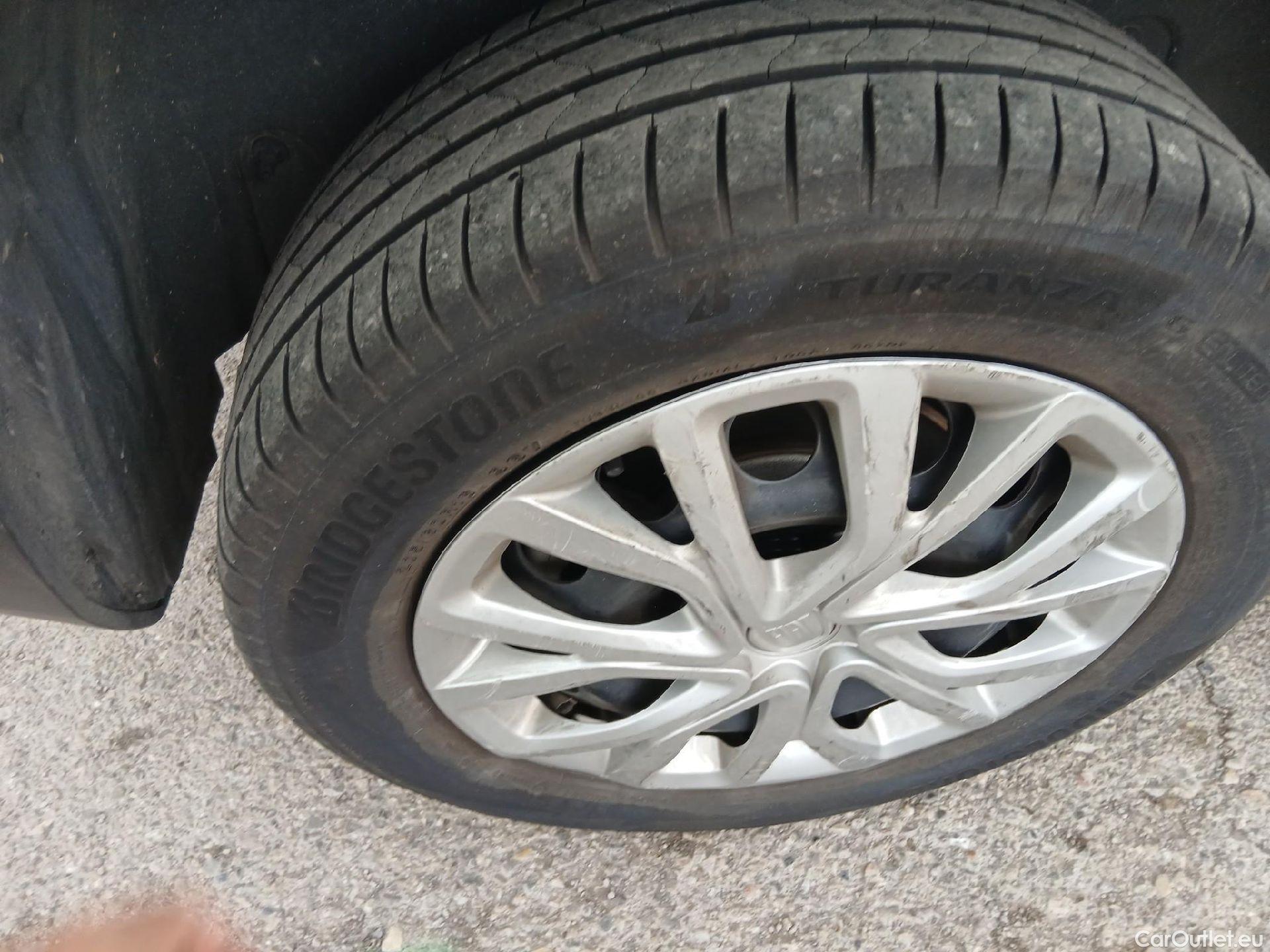  Land Rover  Discovery FIAT Doblò / 2022 / 5P / combi Combi (N1) BlueHDi 1.5 L 100CV (AC)  #35