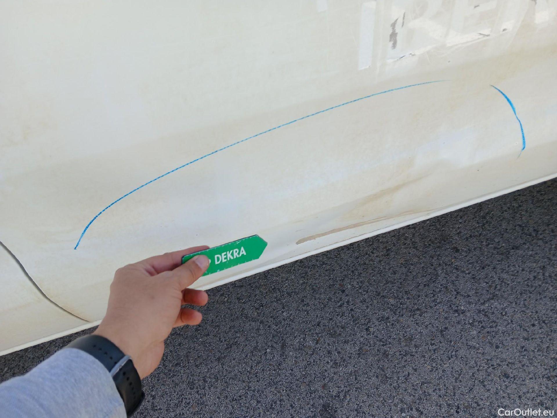  Ford  Ranger FORD  VU 4p 6G pickup 2.2 TDCi 118kW 4x4 Doble Cab. XL S/S #28