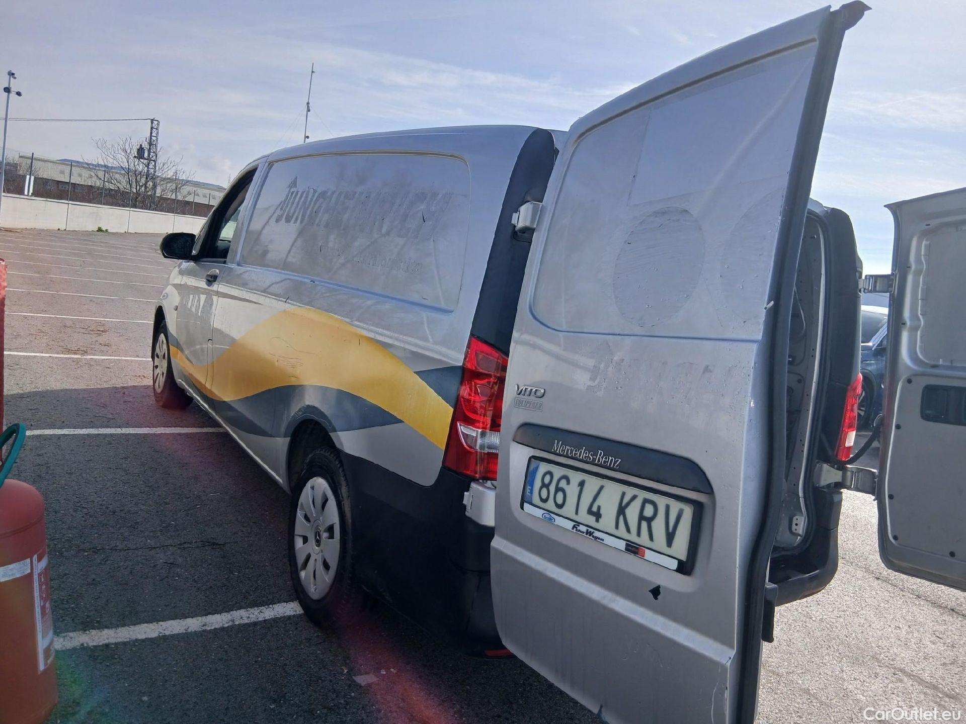  Mercedes  Vito MERCEDES-BENZ  / 2014 / 4P / furgón 111 CDI Larga #20