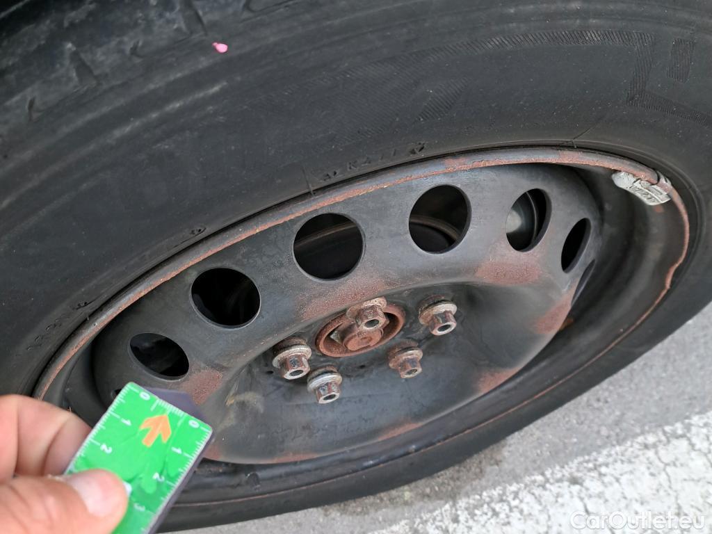  Mercedes  Vito  Furgón 109/110/111/114 CDI FWD Larga (447.603) 1.7 100CV MT6 E6dT #64