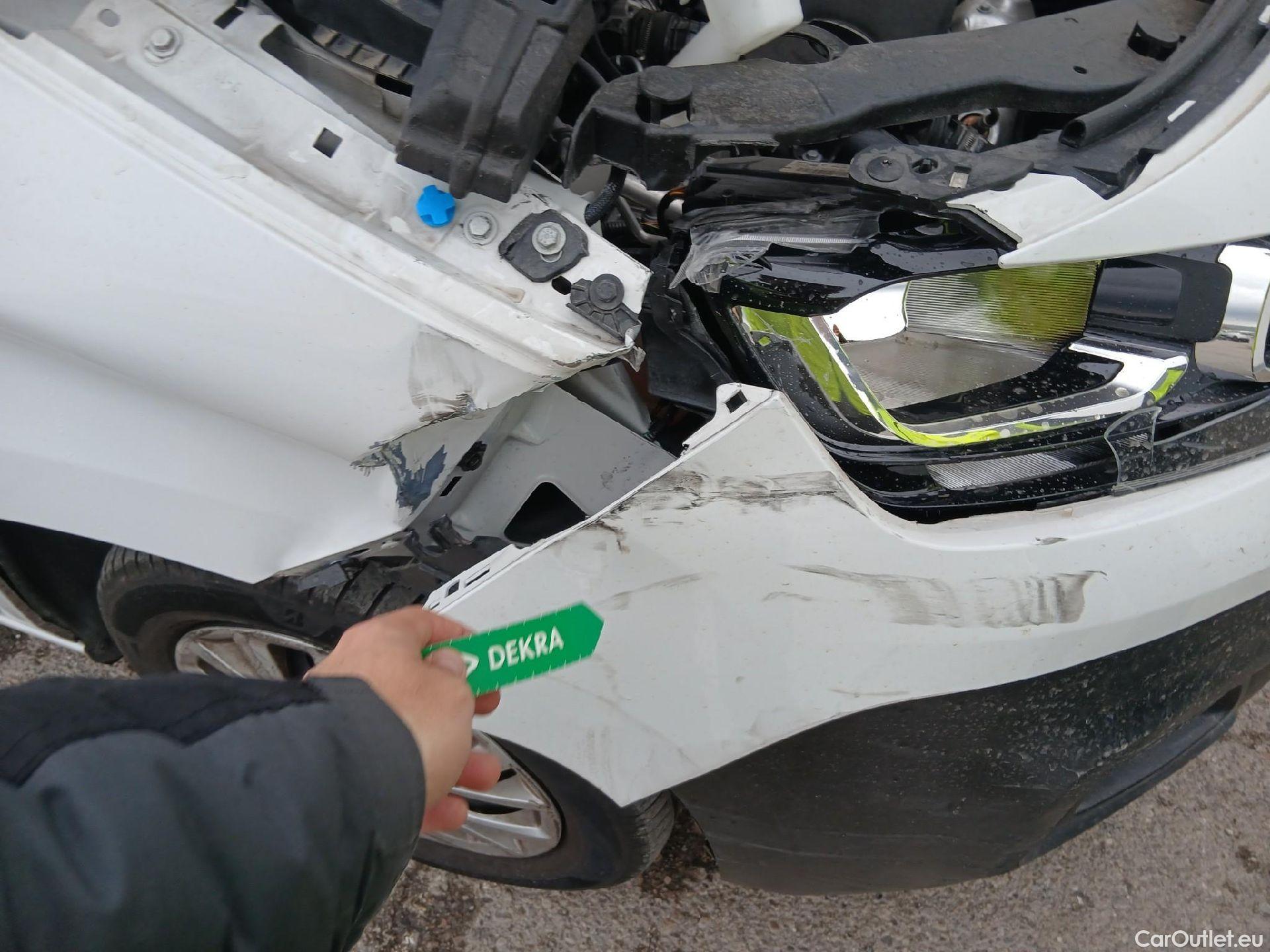  Land Rover  Discovery FIAT Doblò / 2022 / 5P / combi Combi (N1) BlueHDi 1.5 L 100CV (AC)  #5