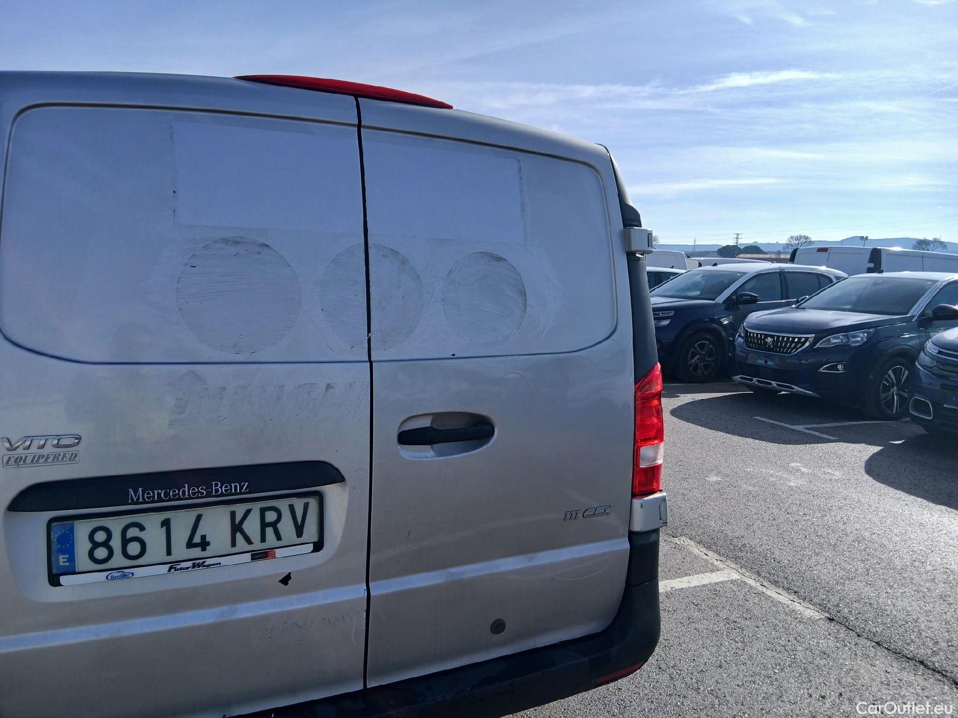  Mercedes  Vito MERCEDES-BENZ  / 2014 / 4P / furgón 111 CDI Larga #24