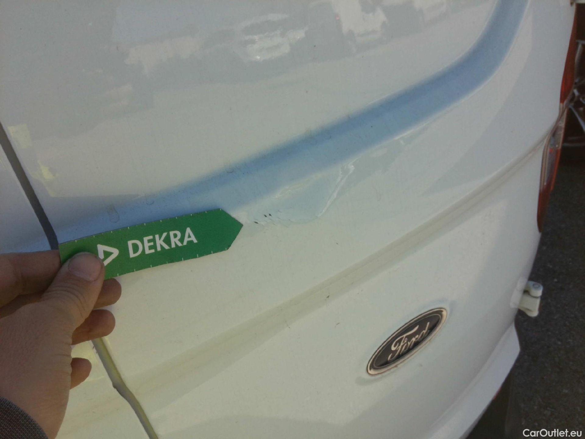  Ford  Transit FORD  Courier/2014/4P/furgón der.turis Van 1.5 TDCi 56kW Trend #31