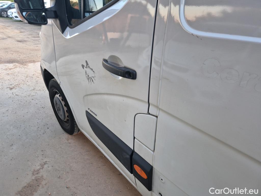  Opel  Movano OPEL  / 2010 / 4P / furgón 2.3 CDTI S/S 107kW (145CV) L3 H2 F 3.5t #59