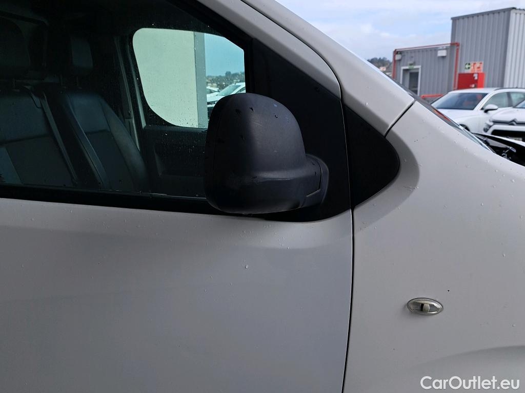  Peugeot  Expert PEUGEOT  / 2016 / 4P / furgón Furgón Pro 1.5 BlueHDi 120 S&S Standard #82