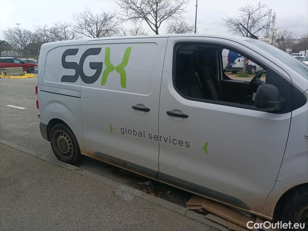  Opel  Vivaro OPEL  3 Plazas furgón 1.5 BlueHDi 88kW (120CV) M Std #3