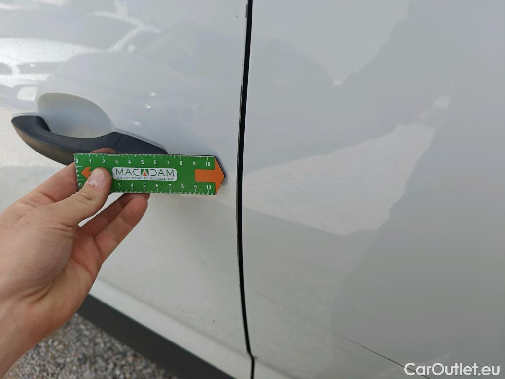  Opel  Combo OPEL  Life / 2018 / 4P / combi 1.5 TD 75kW Business Edition L1 N1 #28