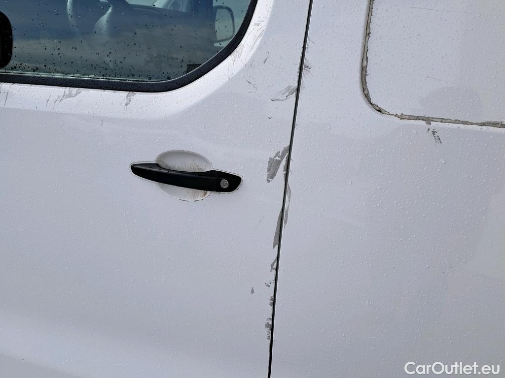  Peugeot  Expert PEUGEOT  / 2016 / 4P / furgón Furgón Pro 1.5 BlueHDi 120 S&S Standard #44