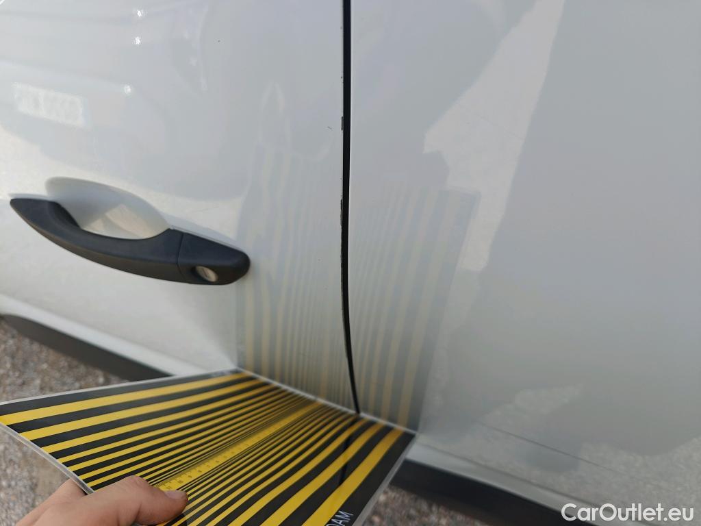  Opel  Combo OPEL  Life / 2018 / 4P / combi 1.5 TD 75kW Business Edition L1 N1 #27